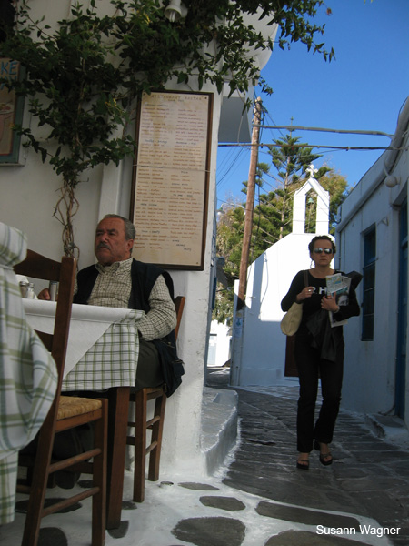 yMykonos Gassen 9